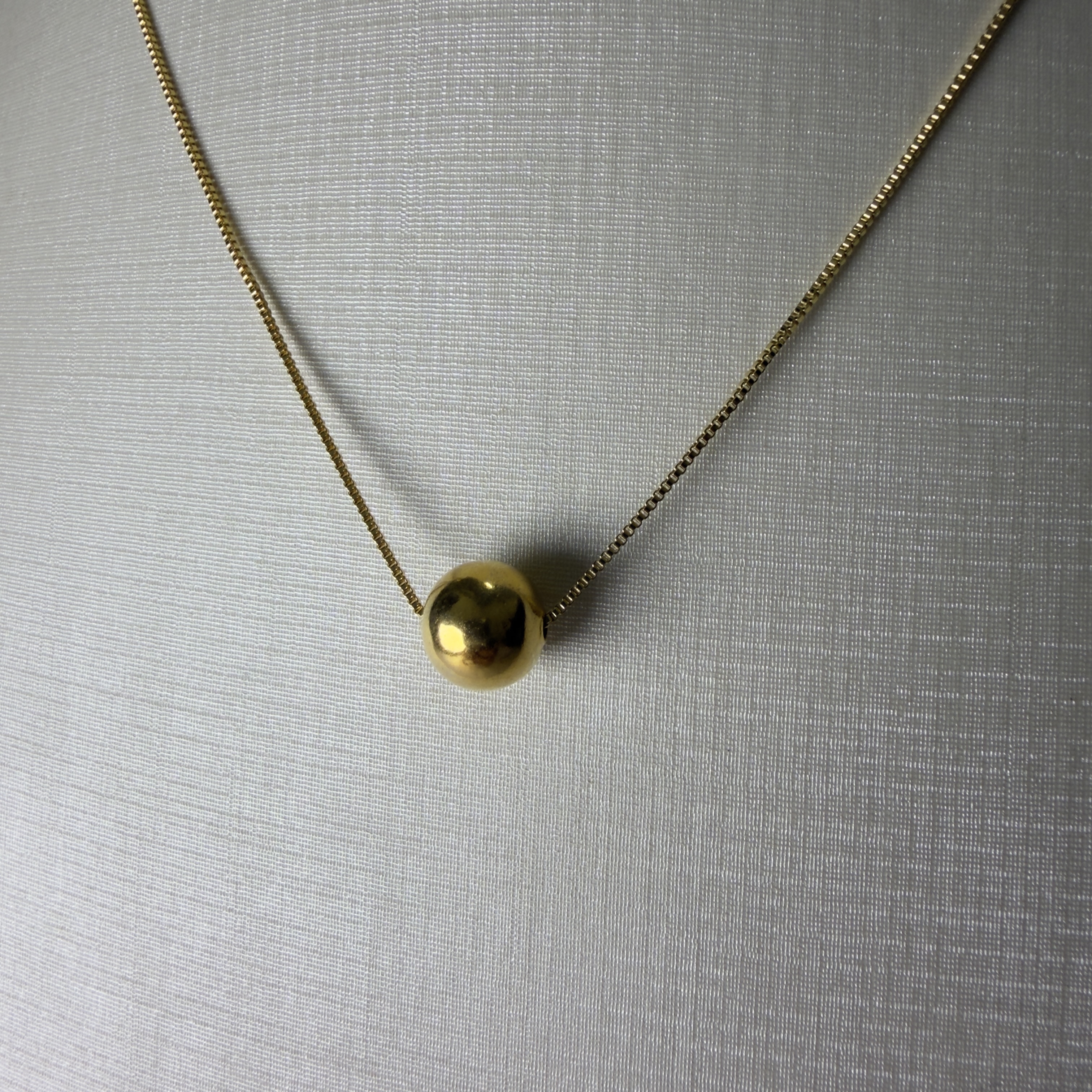 Colar Golden Sphere