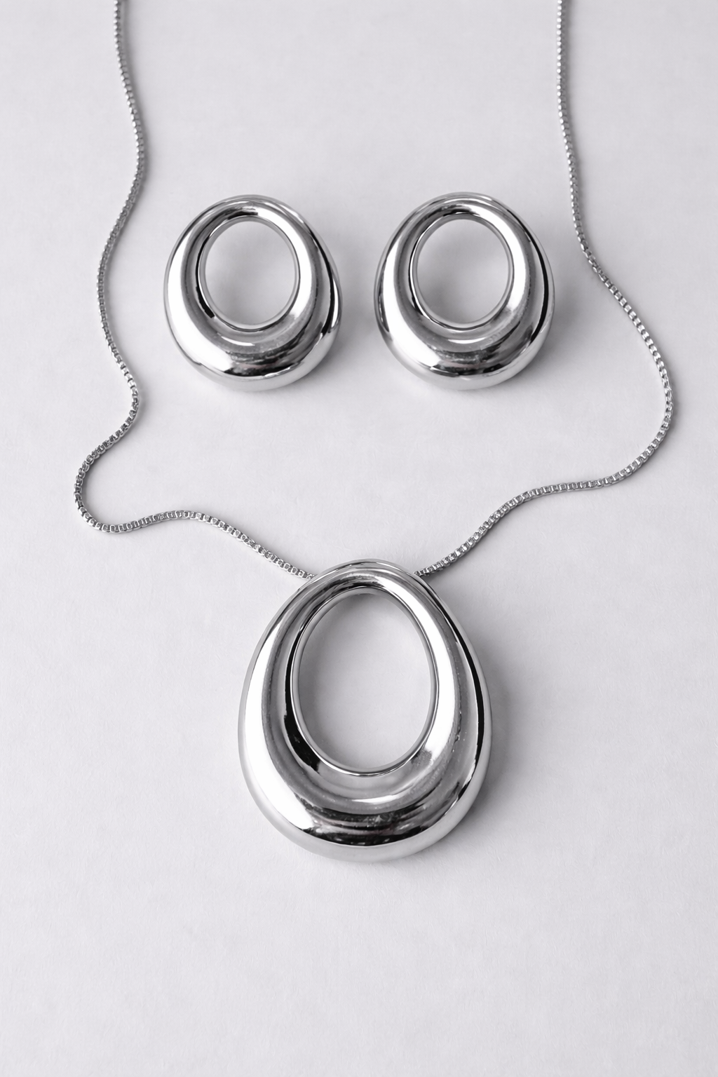 Conjunto Oval Prata