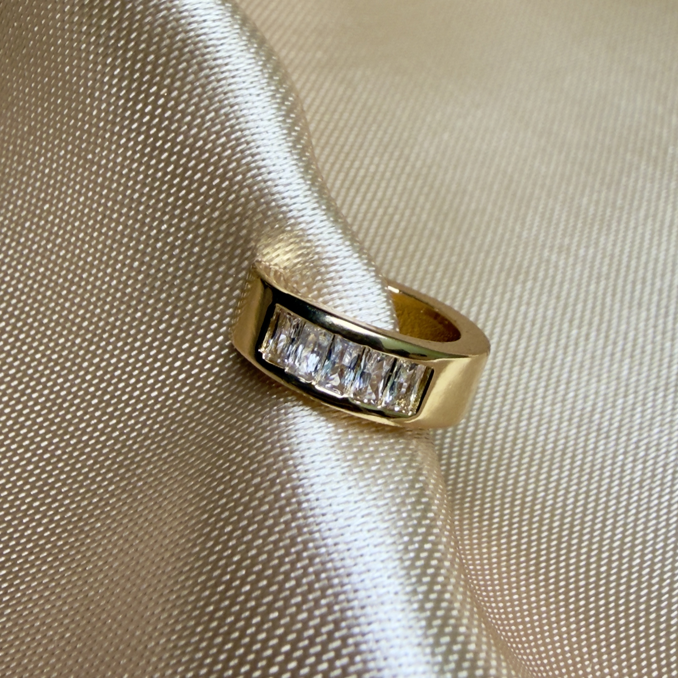 Piercing Fake Classic Dourado